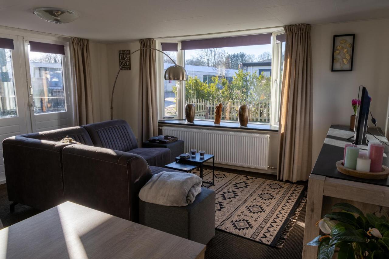 Luxe Chalet Strubben-Kniphorstbos Anloo Hotell Exteriör bild