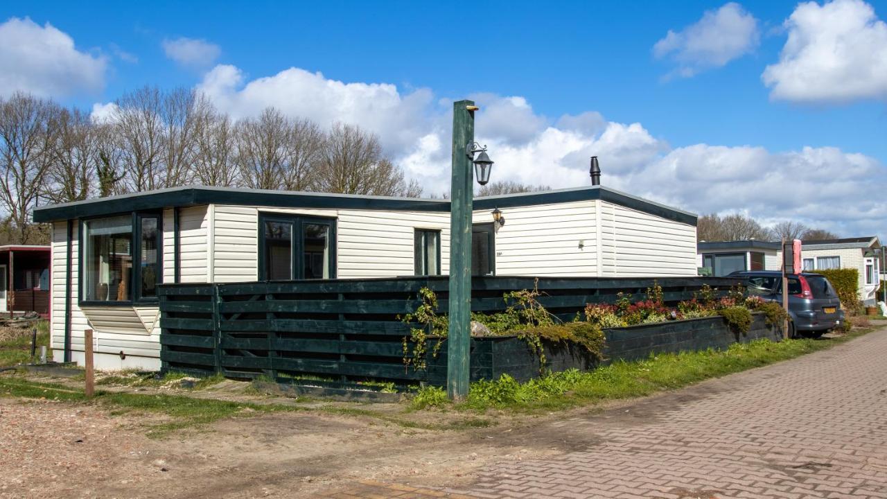 Luxe Chalet Strubben-Kniphorstbos Anloo Hotell Exteriör bild